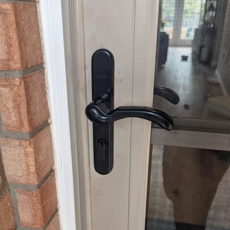 New screen door handle installation